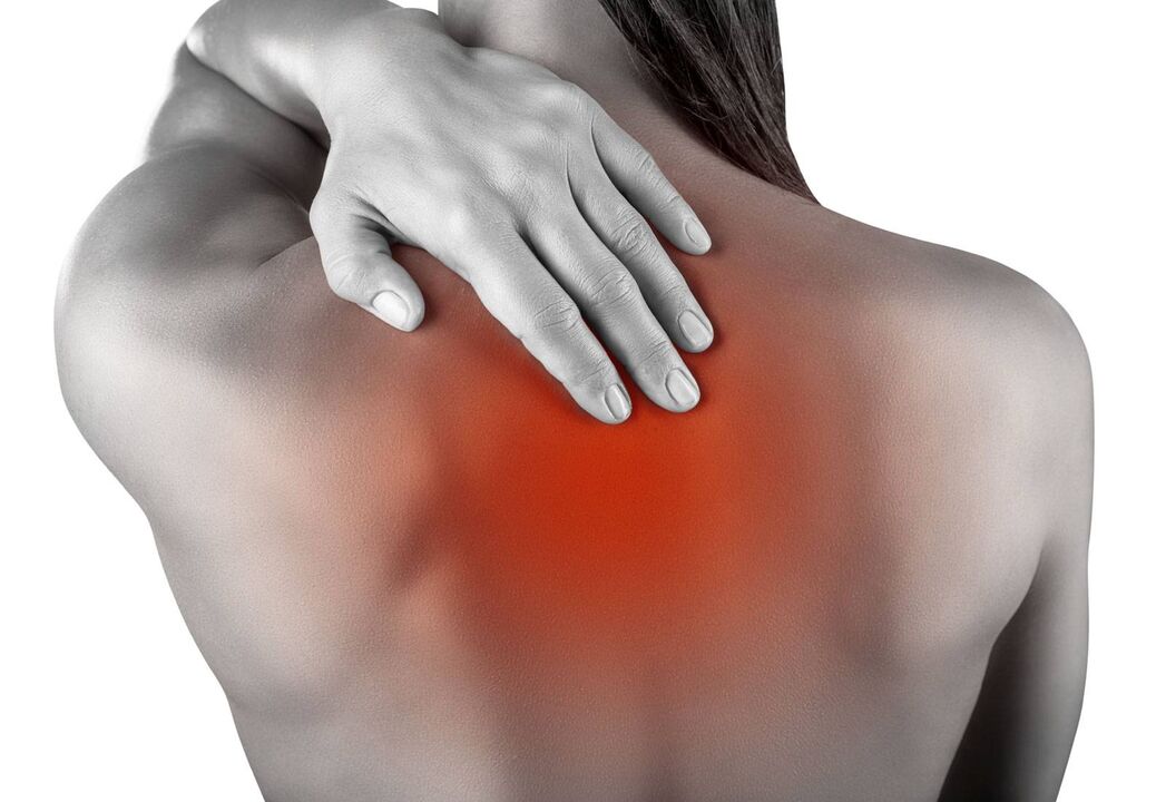 Ból jest głównym objawem osteochondrozy kręgosłupa